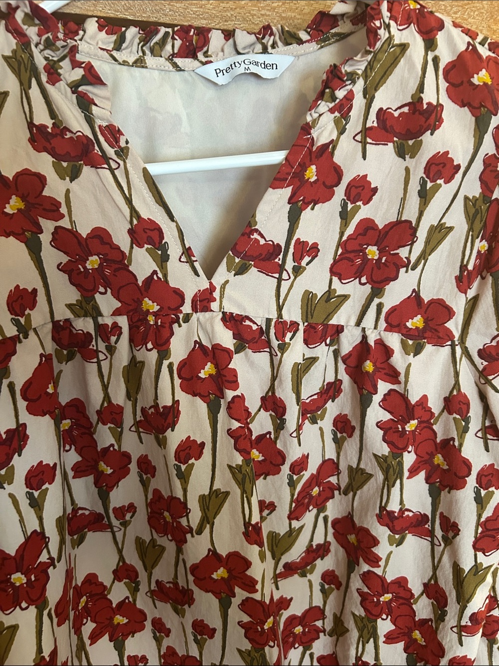 Sz M Cream Blouse with Red Floral Print